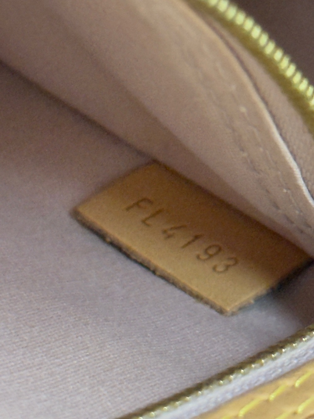 Louis Vuitton BREA - Picture 7 of 16